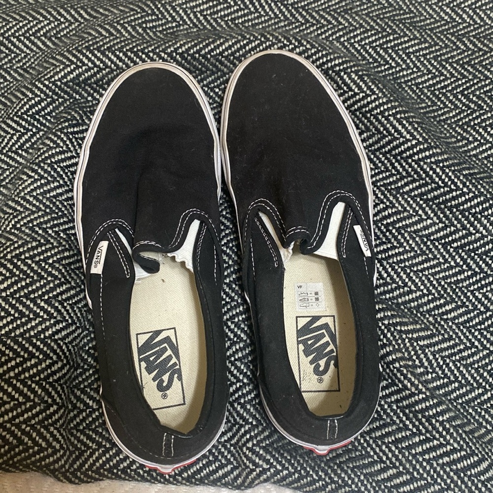 Size 9 in women’s slip on vans